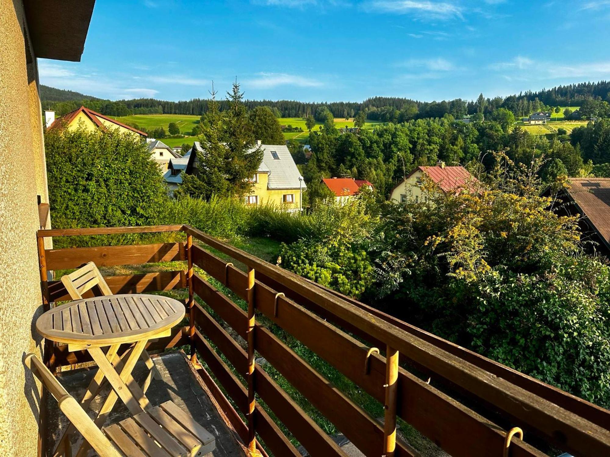 Apartmany Berlin - Rokytnice Nad Jizerou Bagian luar foto