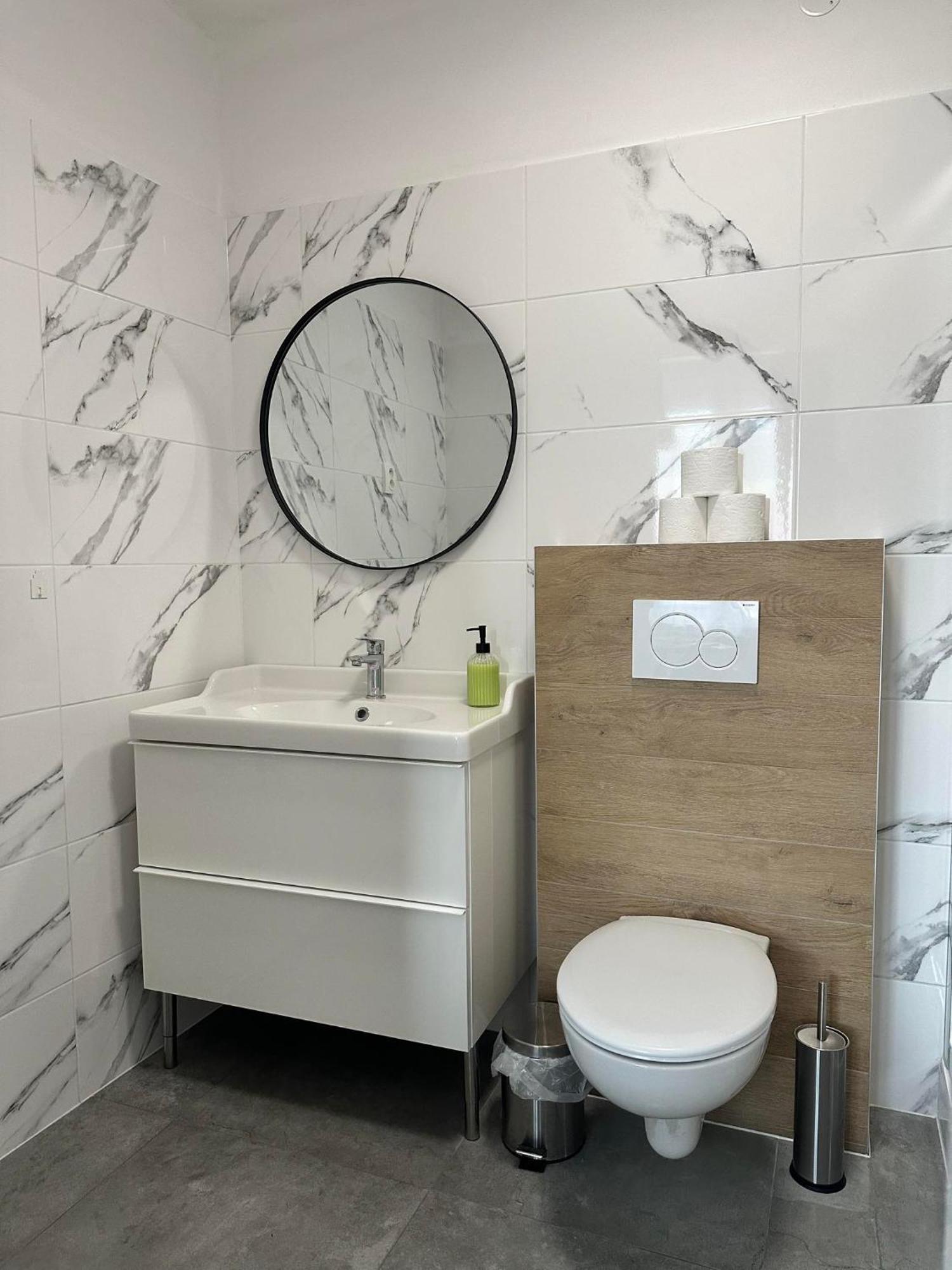 Apartmany Berlin - Rokytnice Nad Jizerou Bagian luar foto